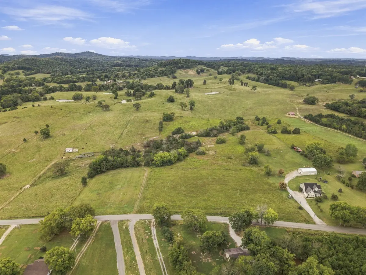 6 Cedar Bluff Rd, Lebanon, TN 37087 - #1