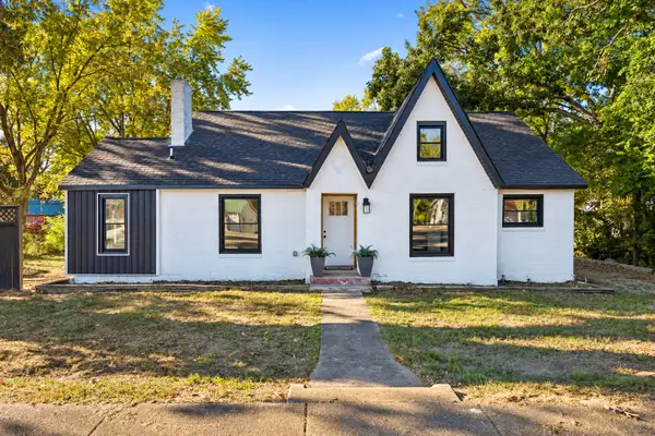 206 W Main St, Hohenwald, TN 38462
