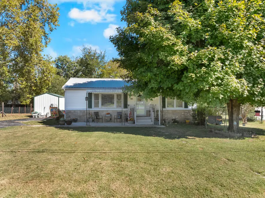 105 Wells St, Estill Springs, TN 37330 - #2