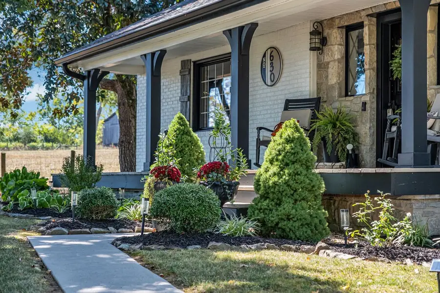630 Douglas Ln, Gallatin, TN 37066 - #2