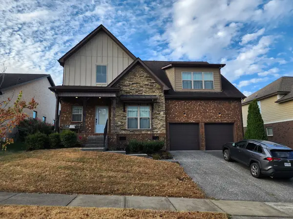 7632 Kemberton Dr E, Nolensville, TN 37135