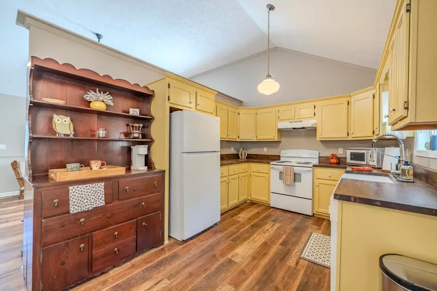 256 Cypress Ave, Selmer, TN 38375 - #3