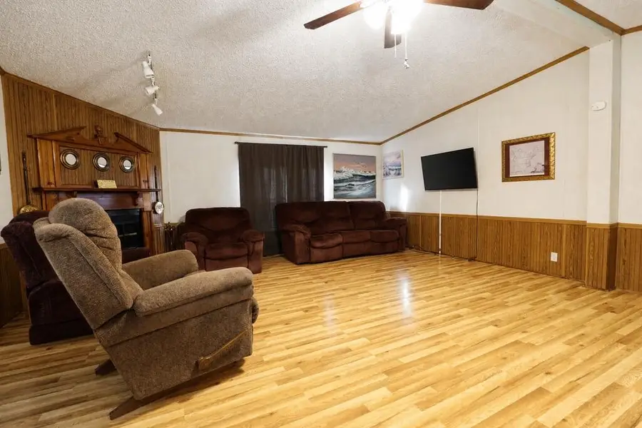 2985 James Walker Rd, Camden, TN 38320 - #3