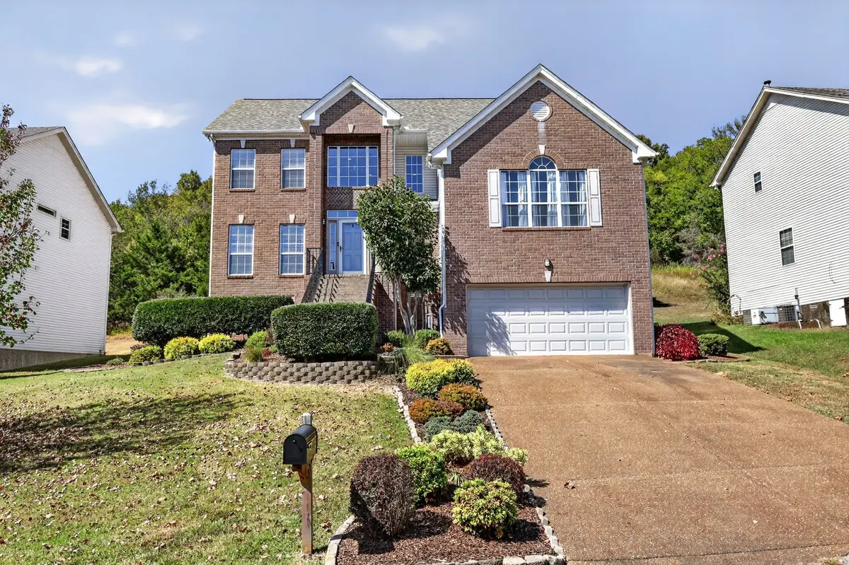 124 Paige Park Ln, Goodlettsville, TN 37072 - #1