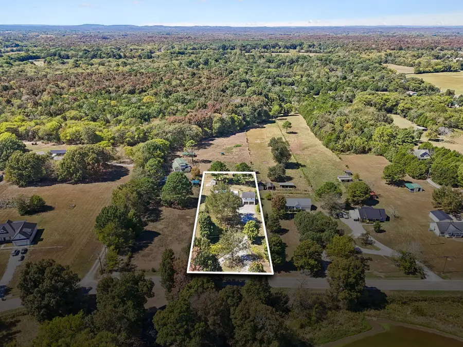 4670 Lunns Store Rd, Chapel Hill, TN 37034 - #2