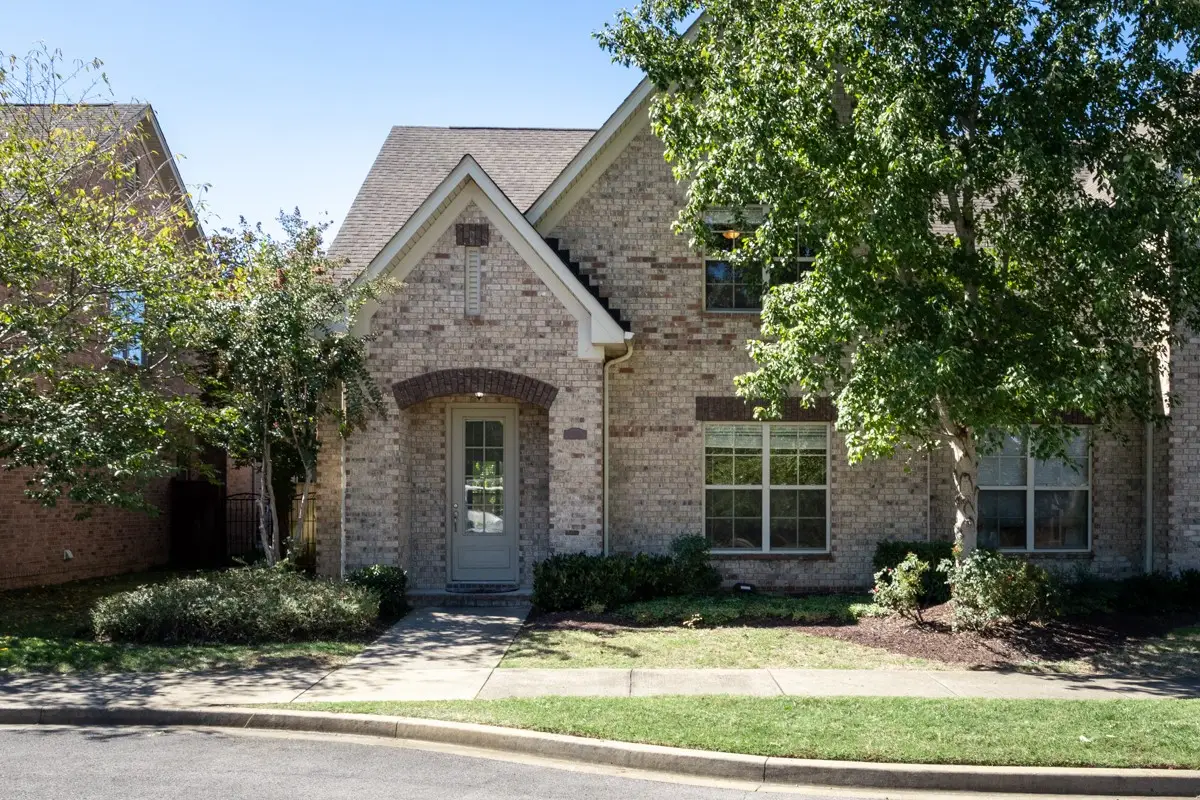 1122 Cavesson Cir, Gallatin, TN 37066 - #1