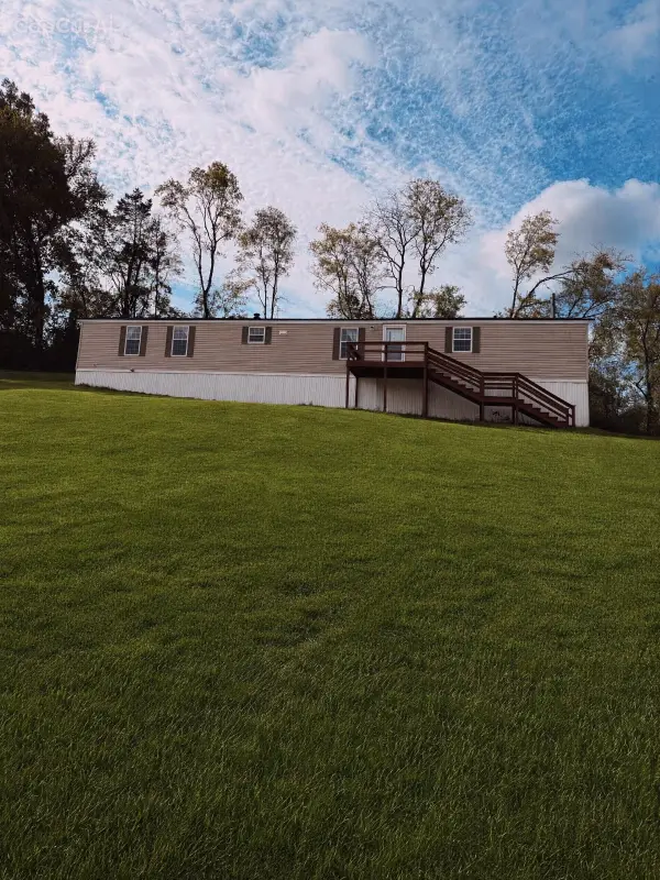1687 Columbia Rock Rd, Columbia, TN 38401