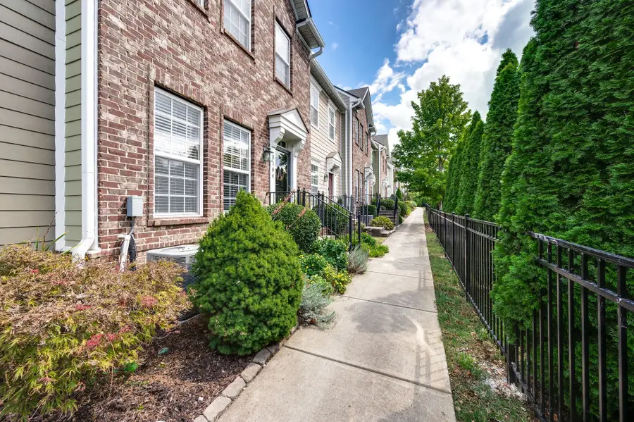 3104 Fyffe Ln, Nashville, TN 37211 - #2