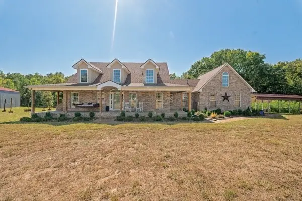 389 Ben Albert Rd, Cottontown, TN 37048 - #2