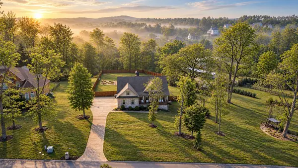 111 Amelia Drive, Bon Aqua, TN 37025