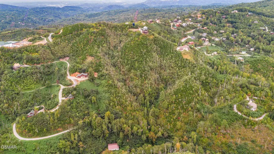 222 Mt Garrison Way, Gatlinburg, TN 37738 - #2