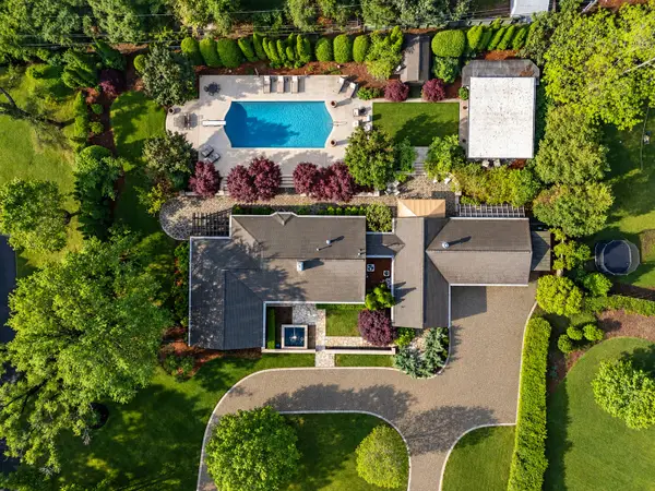 225 Hillwood Blvd, Nashville, TN 37205