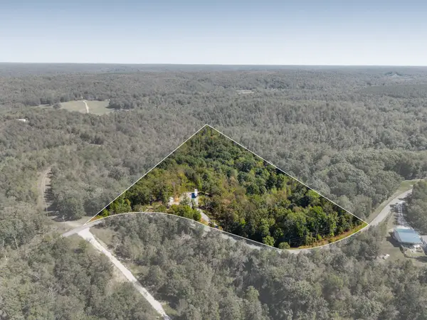 3170 Richland Harbor Rd, Waverly, TN 37185