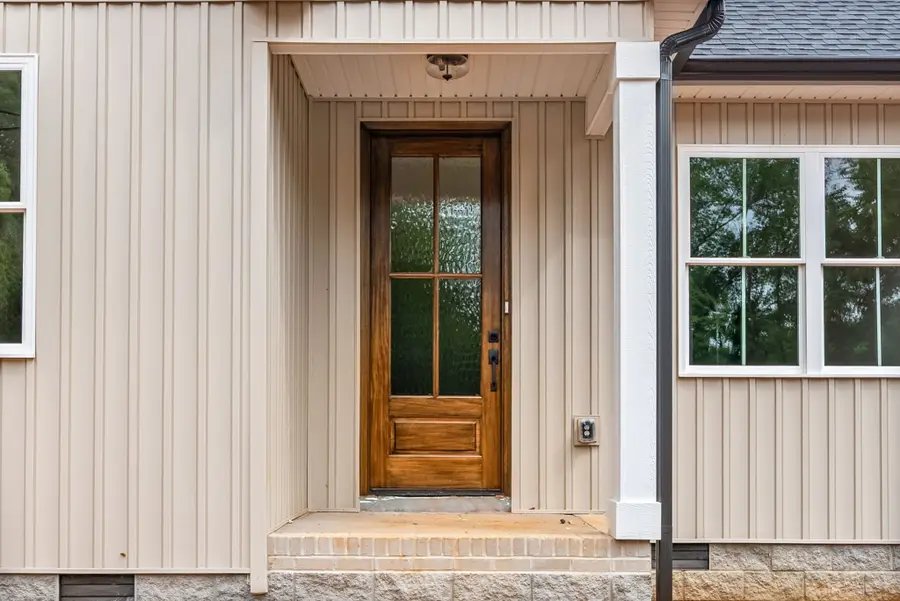 202 Wallace St, Cumberland City, TN 37050 - #2