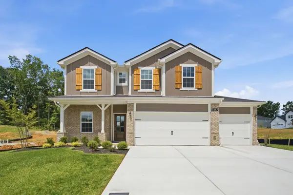 7270 Fairlawn Dr, Fairview, TN 37062