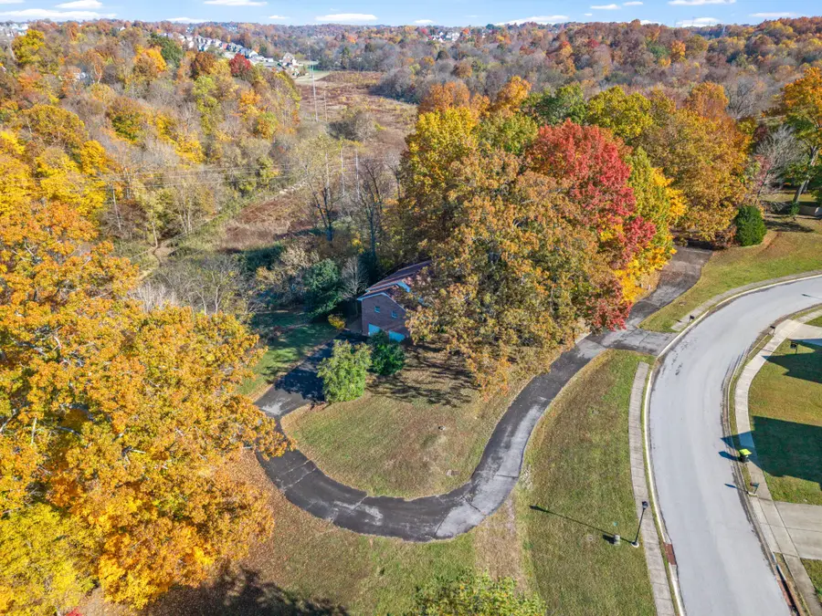 1075 Fuji Ln, Clarksville, TN 37040 - #3
