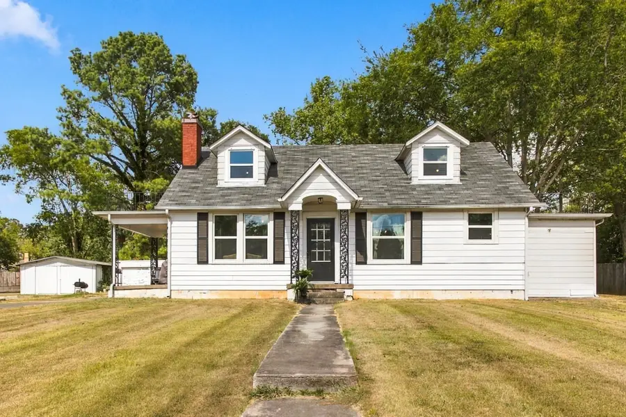 406 Adams Avenue, Mount Pleasant, TN 38474 - #2