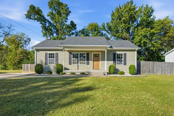 101 Brookside Dr, Dickson, TN 37055