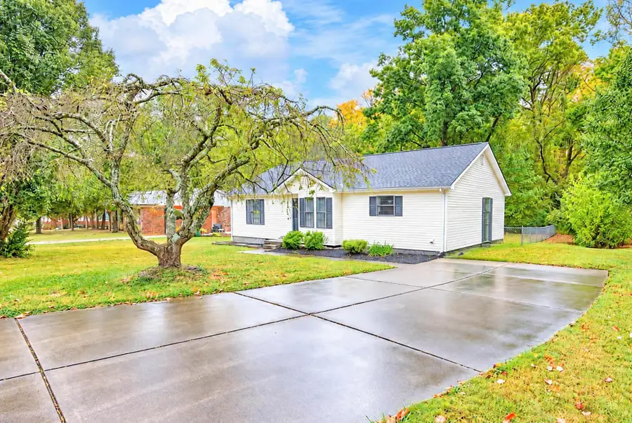2041 Phillips St, Lewisburg, TN 37091 - #3