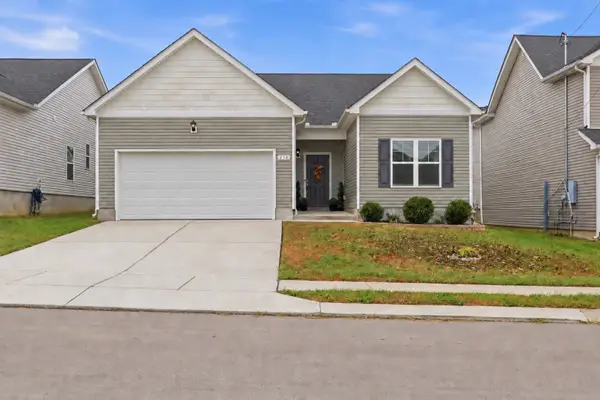 210 Triple Crown Ct, Shelbyville, TN 37160