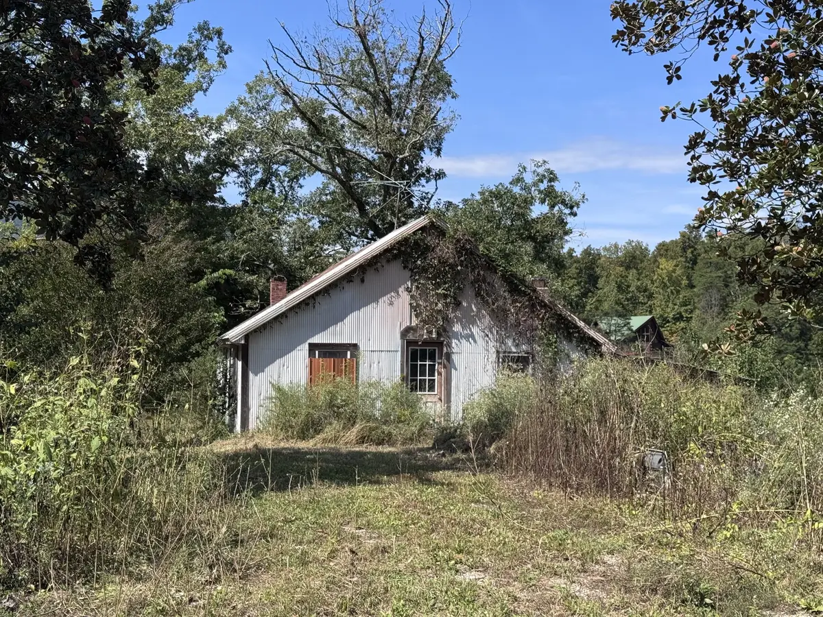1360 Helton Rd, Sevierville, TN 37876 - #1