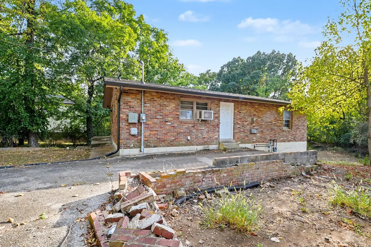 946 Greenwood Ave, Clarksville, TN 37040 - #1