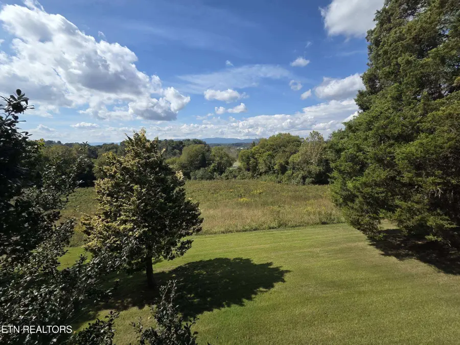 572 Mountain Rd, Clinton, TN 37716 - #3