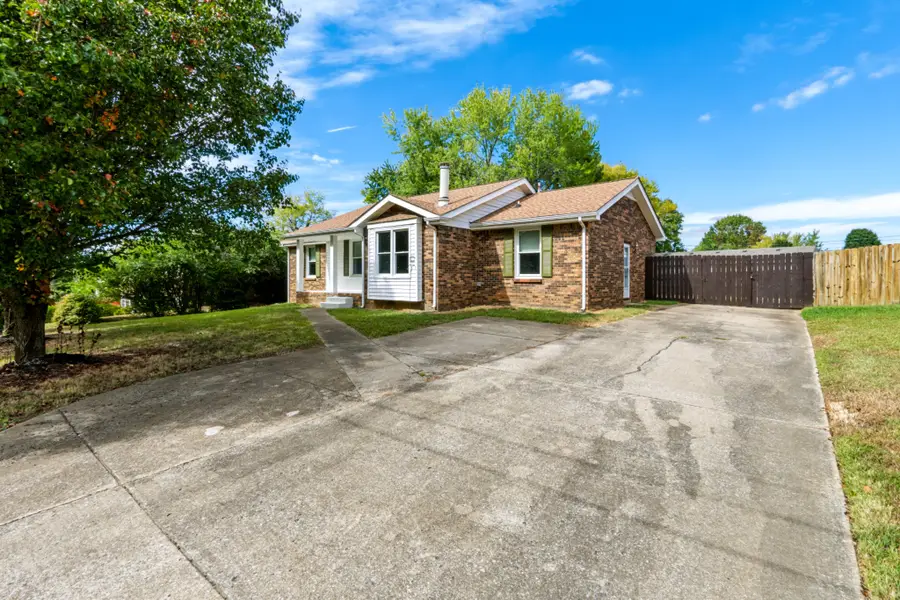 223 Marshall Dr, Clarksville, TN 37042 - #3