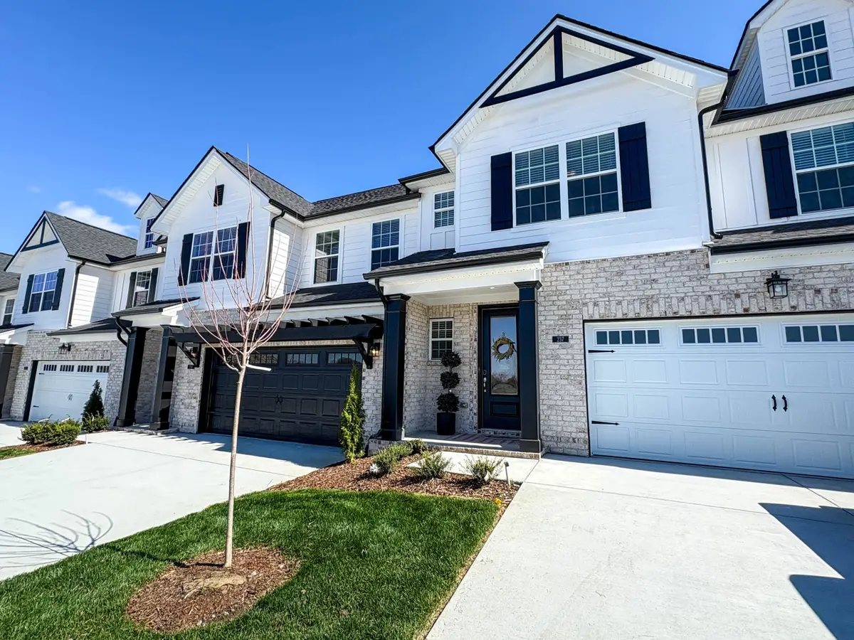 237 Glencrest Drive, Hendersonville, TN 37075 - #1