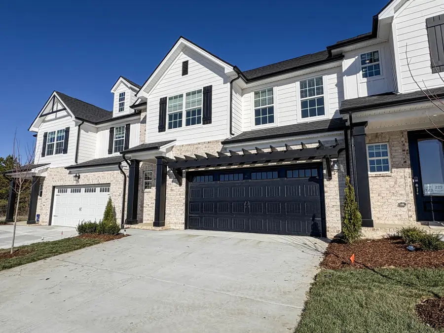225 Glencrest Drive, Hendersonville, TN 37075 - #2