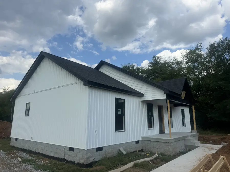 2114 Laws Hill Cir, Lewisburg, TN 37091 - #3