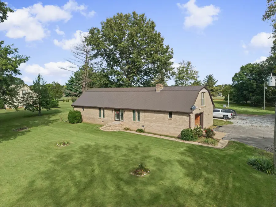 385 Crutchfield Ln, Paris, TN 38242 - #2