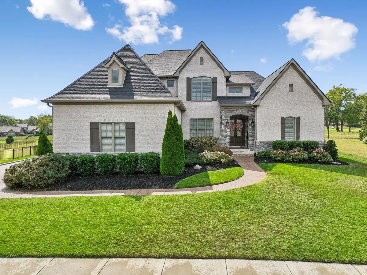 1504 Foxland Blvd, Gallatin, TN 37066 - #1