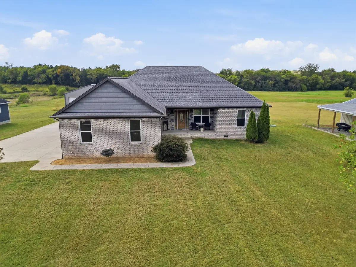285 Burnley Rd, Hartsville, TN 37074 - #1