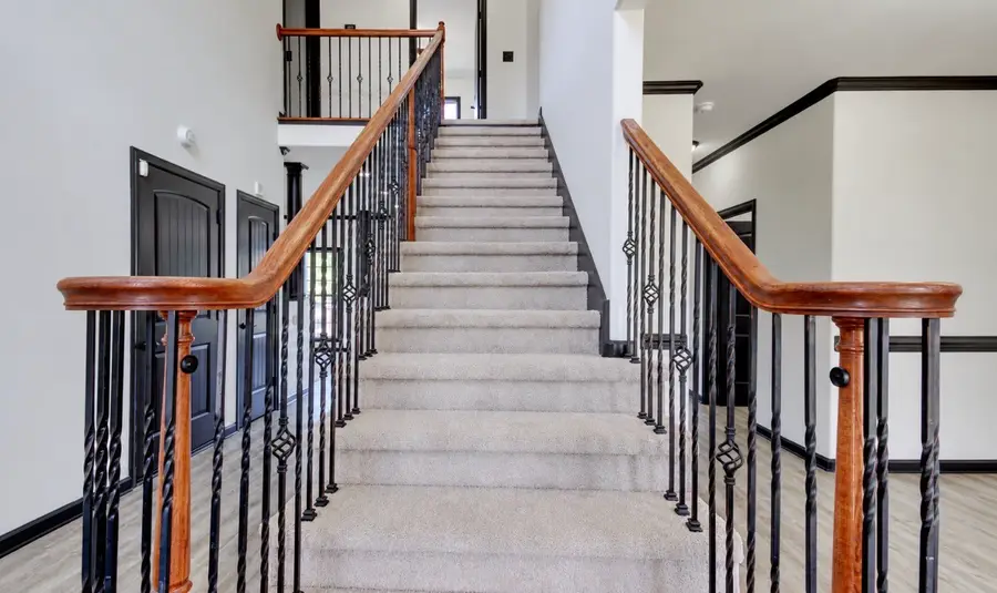 1145 Chinook Cir, Clarksville, TN 37042 - #2