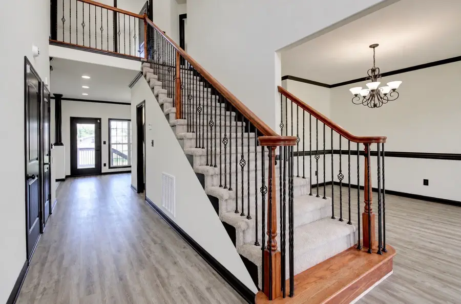 1145 Chinook Cir, Clarksville, TN 37042 - #3