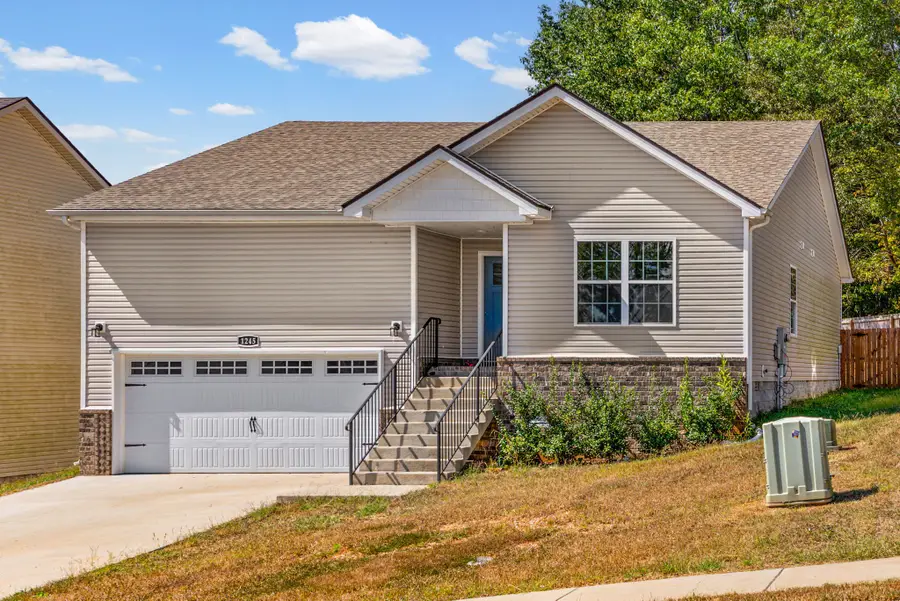1245 Cardinal Creek Dr, Clarksville, TN 37040 - #2