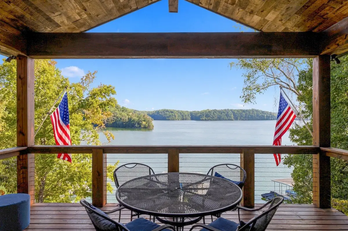 307 Bell Memorial Dr, Estill Springs, TN 37330 - #1