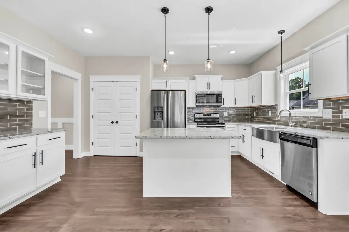 361 Abeline Dr, Clarksville, TN 37043 - #1