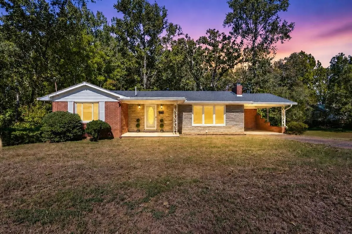134 Mcrae St, Camden, TN 38320 - #1