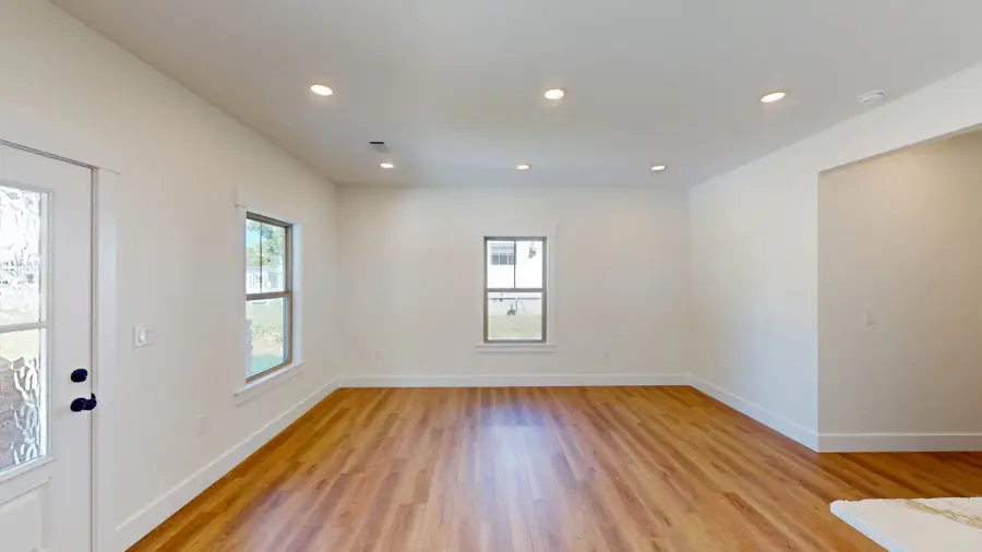 186 College St, Dayton, TN 37321 - #3