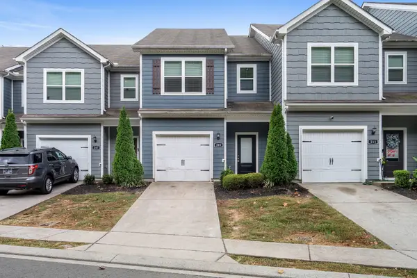 209 David Bolin Dr, La Vergne, TN 37086
