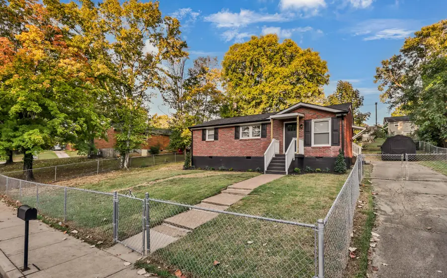 707 Forest St, Clarksville, TN 37040 - #2