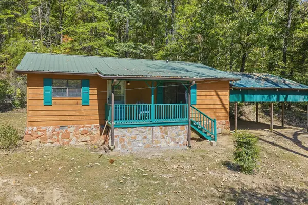 9512 Mount Carmel Rd, Decaturville, TN 38329