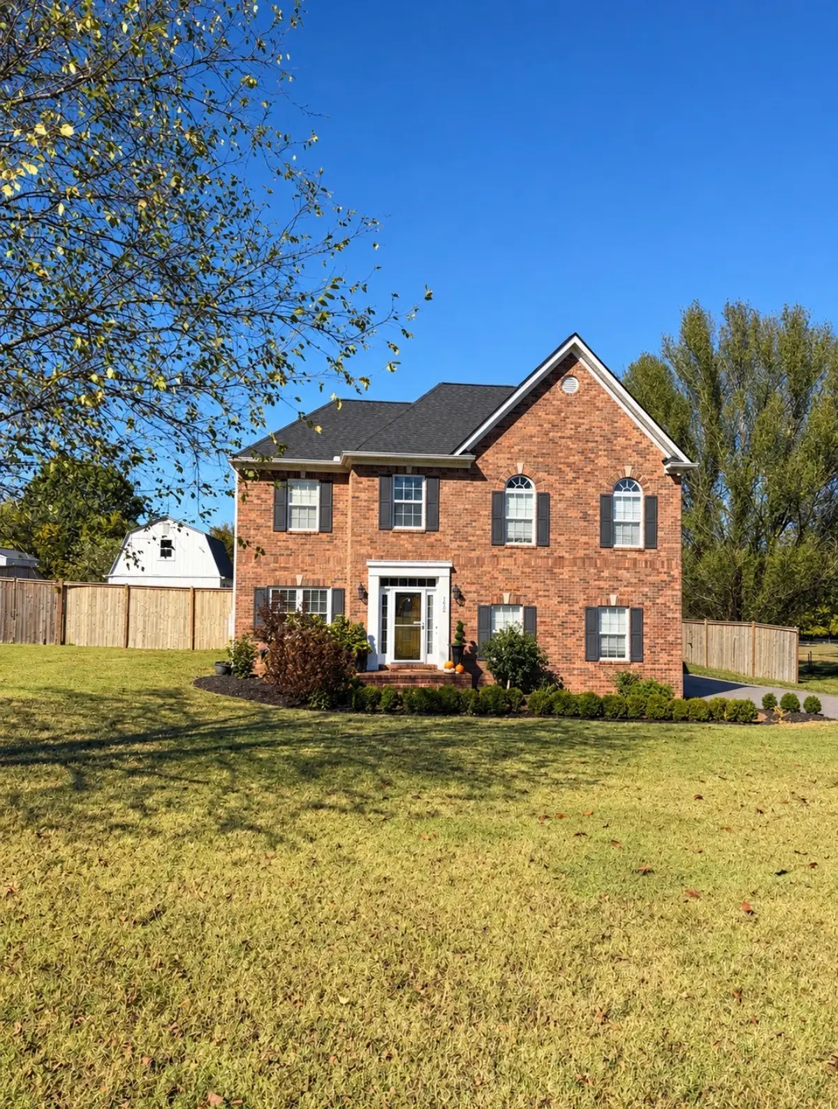 1432 Oak Leaf Dr, Columbia, TN 38401 - #1