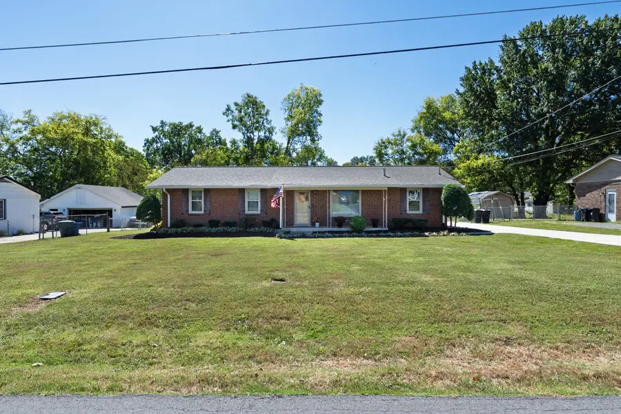 114 Woodyside Dr, Hendersonville, TN 37075 - #2