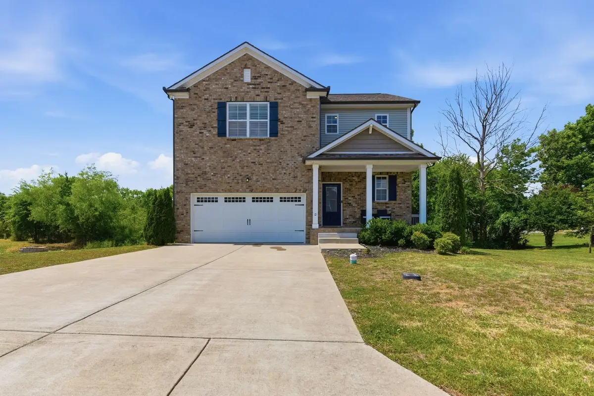 304 Twelve Oaks Ln, Lebanon, TN 37087 - #1