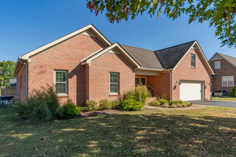 305 Springdale Dr, Columbia, TN 38401 - #2