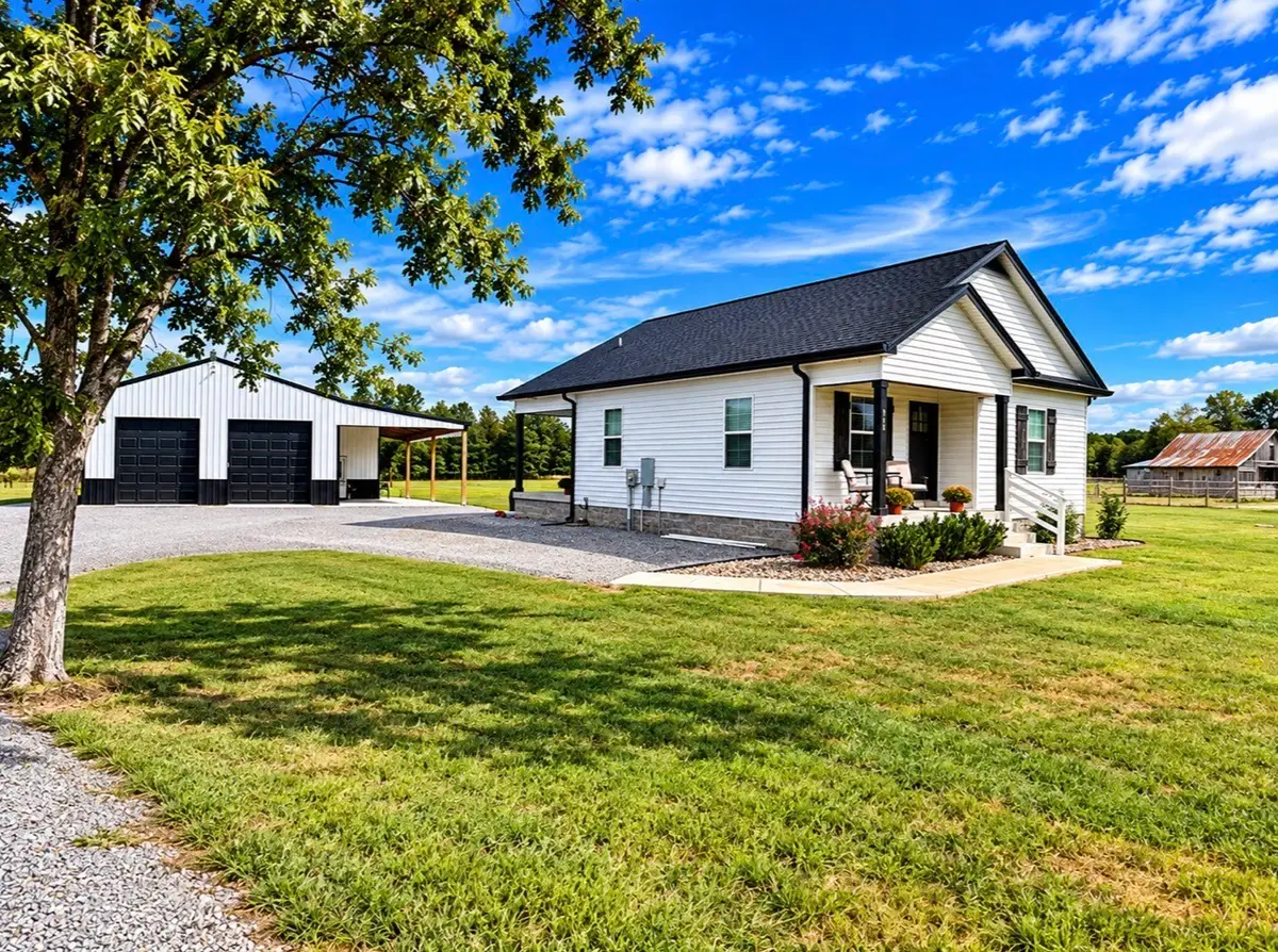305 James Whitefield Rd, Bethpage, TN 37022 - #1