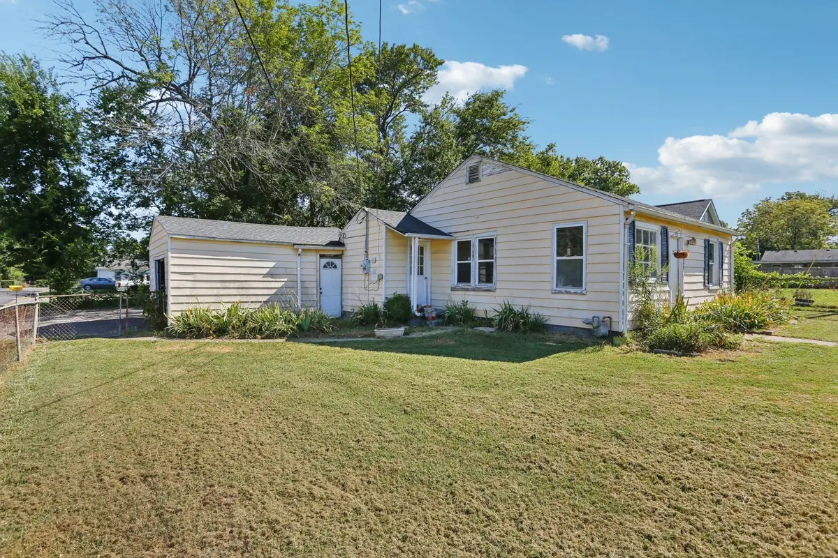 1009 Center St, Lebanon, TN 37087 - #1